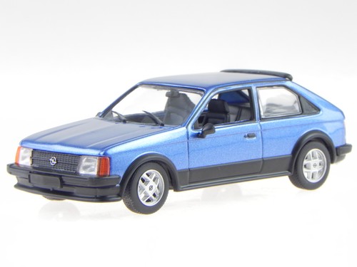Opel kadett 1982 blumet - 1982,