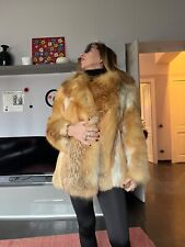 pelliccia volpe usata ma senza difetti. Varie sfumature di colore. Senza taglia