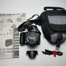 Fujifilm S9600 9,0 MP DSLR