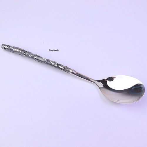 Stoviglie cucchiaio figura