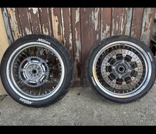 Cerchi Motard 17 Gommati Per