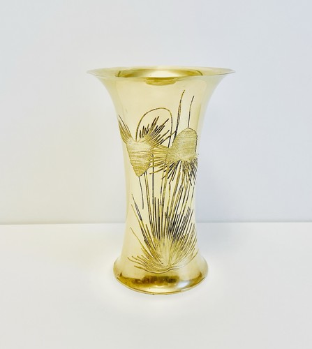 Vaso ottone firmato - in,