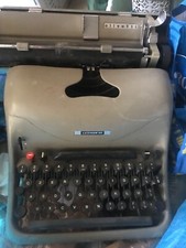 Macchina da Scrivere Olivetti Lexikon 80 anni 50