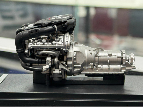 Motorhelix alfa romeo - motorhelix, 1:18