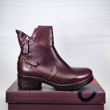 Size 8.5-9 (EU 39) - bueno