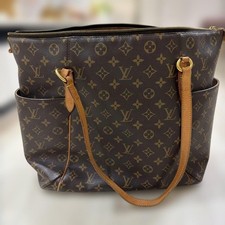 Louis Vuitton Monogram