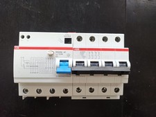 Interruttore magnetotermico