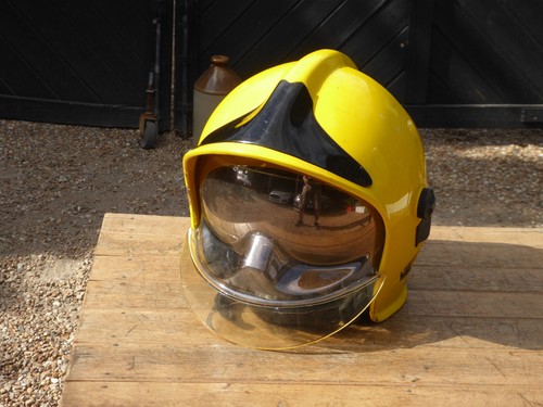 Obsolete gallet fire - helmet,