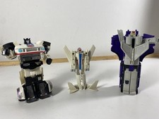lot, 2 transformers, 1 gobot