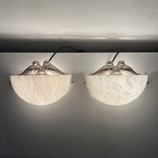 Paire d'appliques de style Art Déco albatre  bronze argenté Décor aux perruches