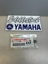 1 entretoise phare yamaha