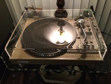 Pioneer PL-560 Turntable, Just