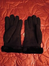 $155 - Guanti UGG in vera