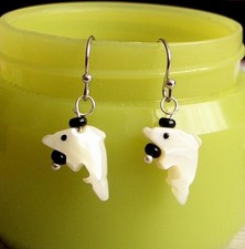 Orecchini delfino madreperla