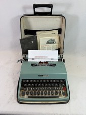 Olivetti Lettera 32 Typewriter