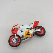 MODELLINO MOTO YAMAHA YZR500 EDDIE LAWSON 1984  - ALTAYA - SCALA 1:12 "DIECAST"