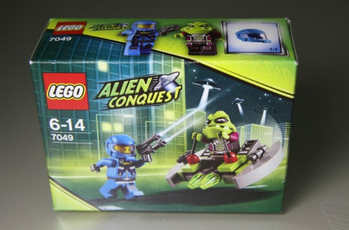 Lego 7049 alien striker - lego,