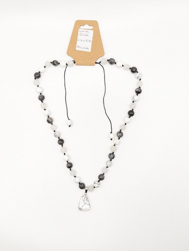 Collana perle fatte - di, a
