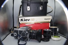 Kit fotocamera medio formato Kiev 88 obiettivo 80 mm Polaroid back roll pellicola custodia scatola