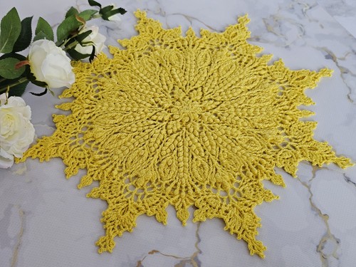 Round yellow textured crochet - yellow,