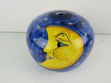 vecchio supporto sferico in