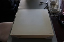 Sun SPARCstation 5 con