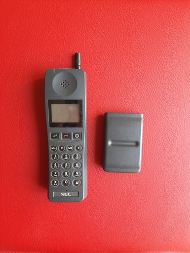 Cellulare collezione nec - cellulare,