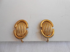 PICCOLI ORECCHINI TRIFARI