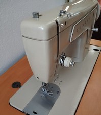 Macchina da cucire elettrica -Singer - vintage!