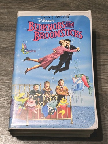 Bedknobs and broomsticks vhs - bedknobs, (vhs