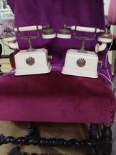 coppia ddi telefoni giocattolo