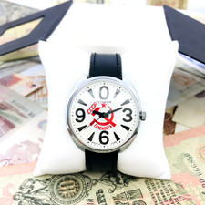 0️⃣ Raro martello e falce