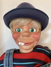Manichino ventriloquo