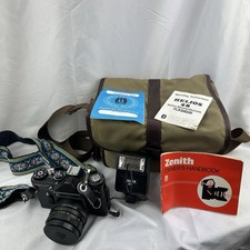 Macchina fotografica Zenith EM con obiettivo Helios 44M e accessori completa pellicola cam vintage