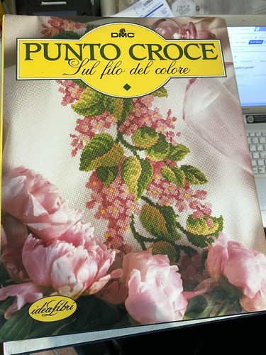 Punto croce sul - croce, del