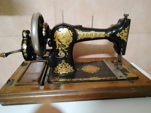 Macchina cucire antica - da,
