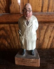 Personaggio - Medico - in LEGNO dipinto a mano; tipo ANRI anni 60