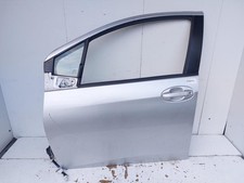 670020D500 PORTA ANTERIORE SX TOYOTA YARIS III (P13) 1.0 B 12V MAN 5M 70CV 2012 
