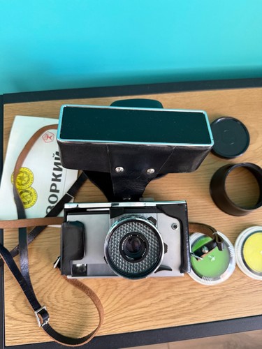 Macchina fotografica - , a