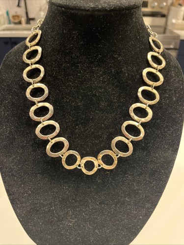 Collana tono argento finitura