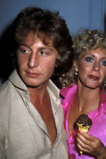 Olivia Newton-John & date Lee