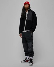 NIKE AIR JORDAN ESSENTIAL