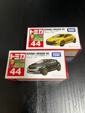 Set 2 auto Tomica Renault