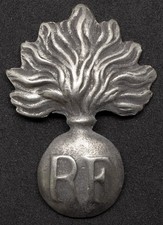 Fregio da Elmetto Adrian -