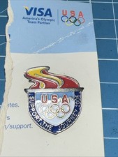 Spilla cappello bavero