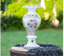 Vaso di fiori in marmo bianco