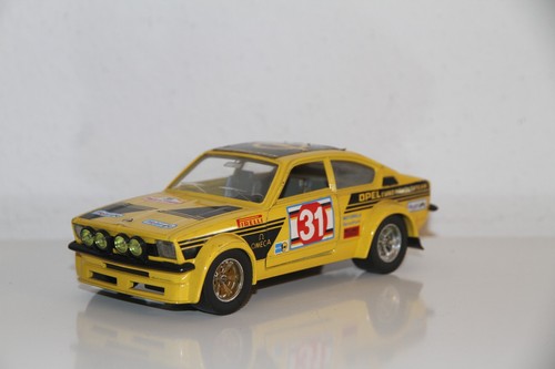 Bburago opel kadett gt e - bburago,