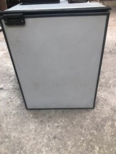 nautica accessori  --  FRIGO  ISOTERM  DA 85 LITRI 12/24 VOLT