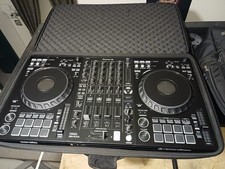 Pioneer DDJ-FLX10 con flight