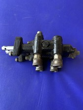 VALVOLA DI CONTROLLO IDRAULICA TRATTORE JOHN DEERE 425 E COLLEGAMENTI RAPIDI